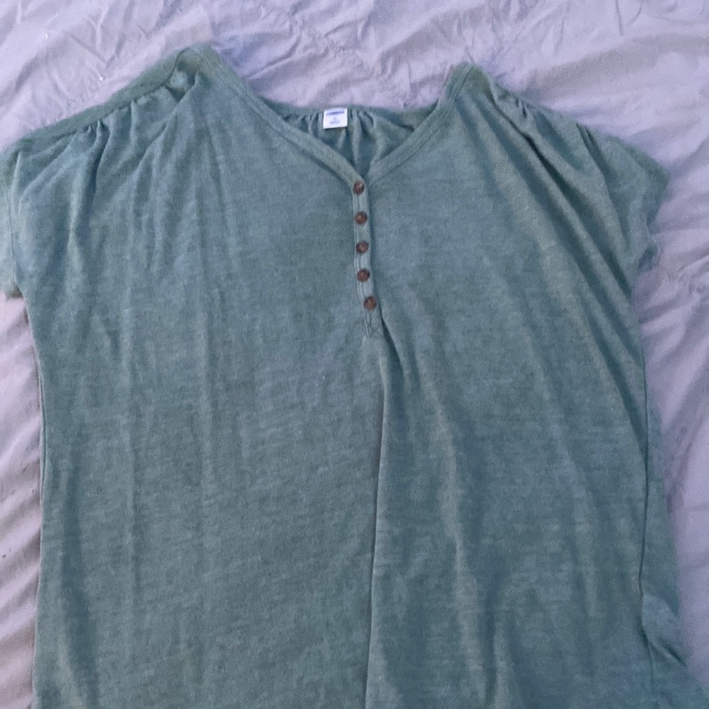 tee shirt